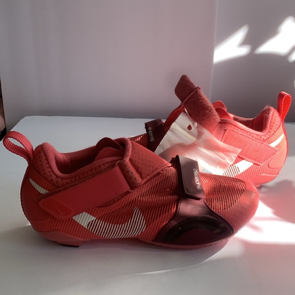 Nike womens Superrep cycle shoes + hardware - Picture 2 of 8